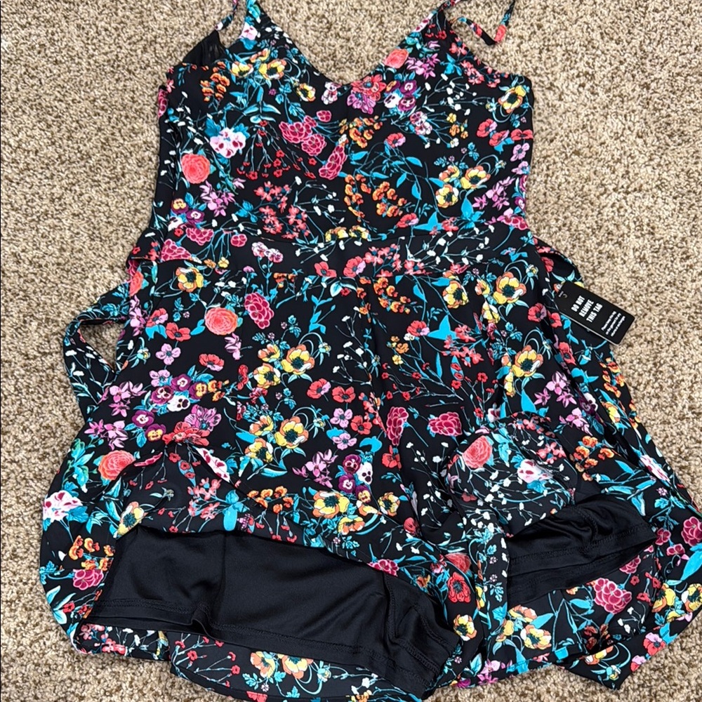 Express Black Floral Strappy Romper Size 4 - Picture 3 of 3